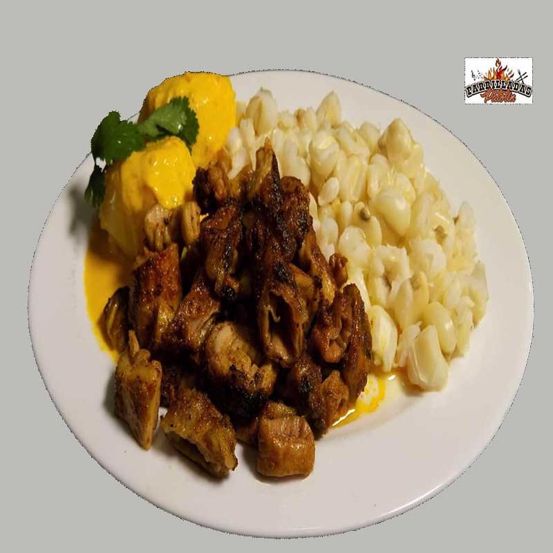 Tripas con salsa de mani plato Ecuatoriano